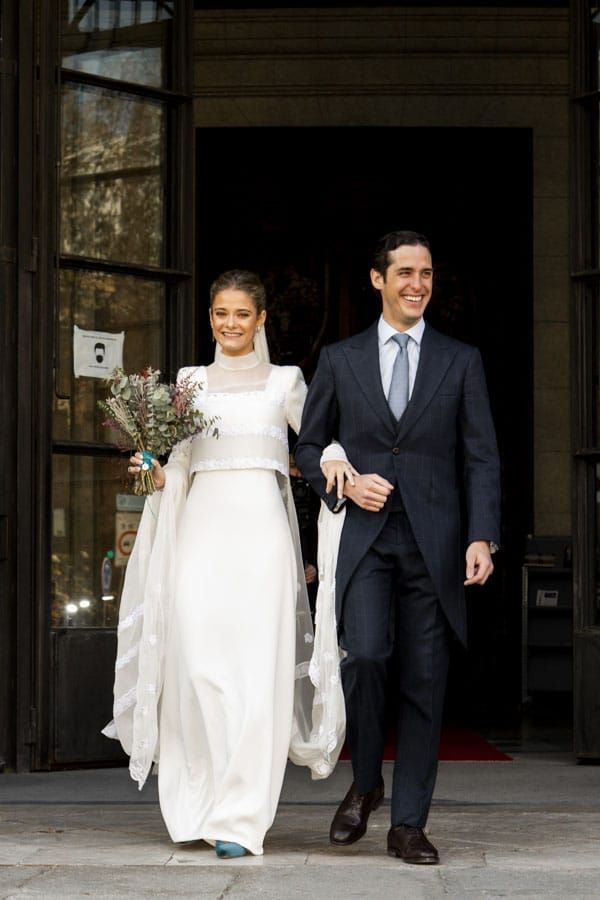 zapatos y bolsos para madrina de boda